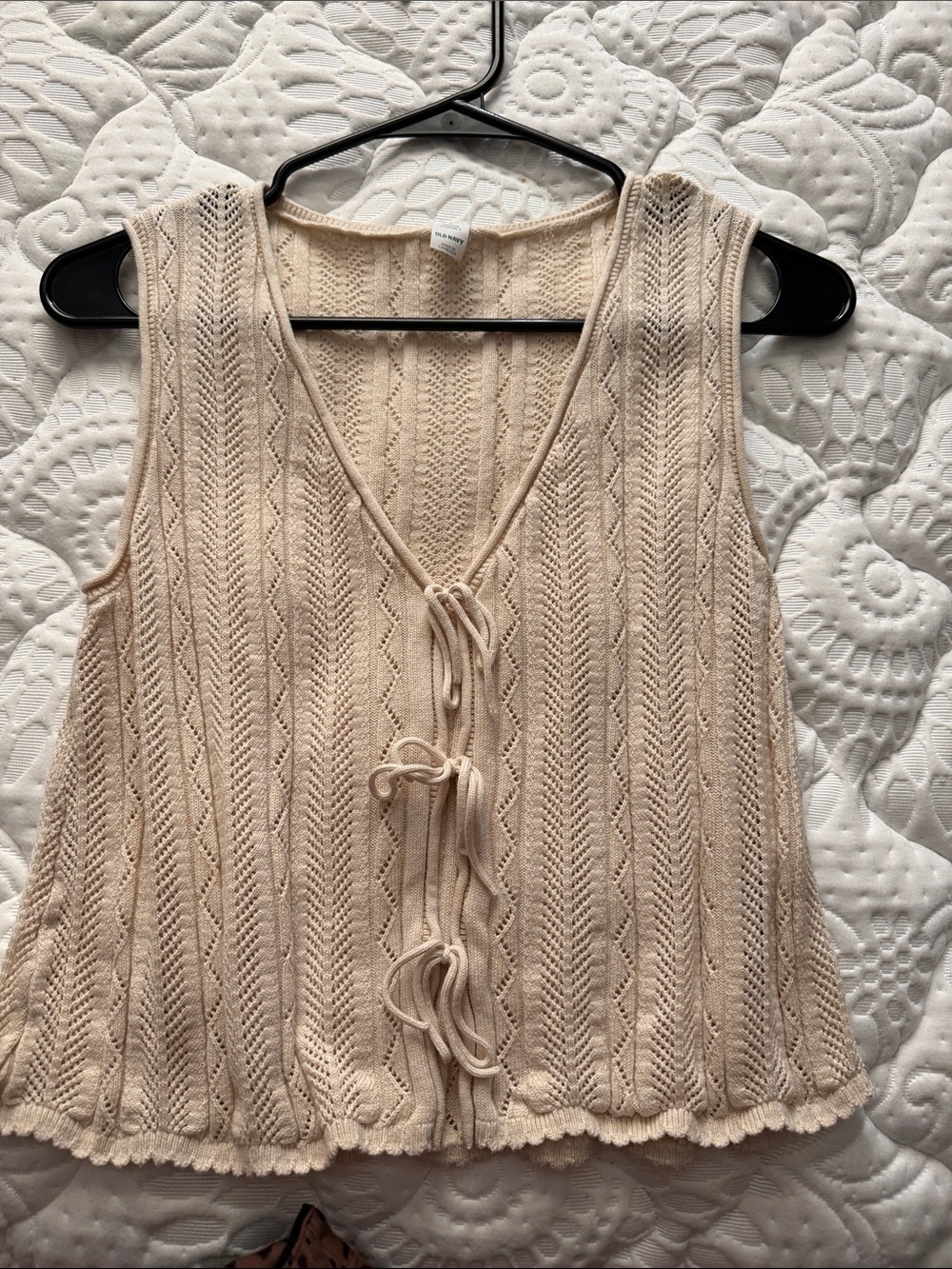 Old Navy Cream Knit Tie-Front Tank Top